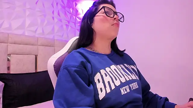 PauletteJ online show from February 16, 11:54 am