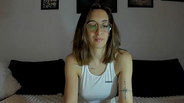 DesireMore90 online show from February 13, 12:45 am