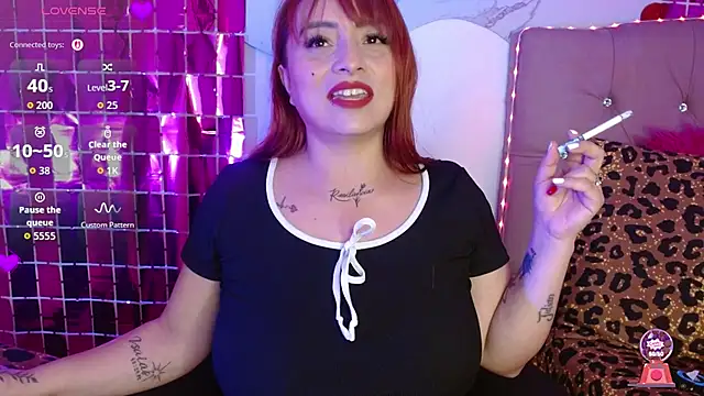 juanitared online show from August 5, 12:50 am