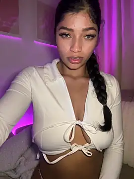 AgathaGeorgiou online show from April 8, 11:18 pm