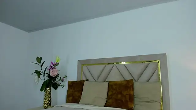 Violet queen20 online show from July 7, 6:32 pm