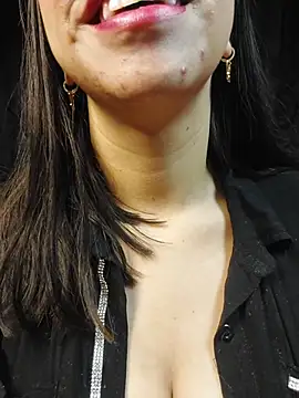 valentina swallow online show from May 27, 4:09 am