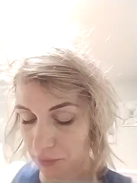 Linda Gregory online show from November 17, 2:56 am