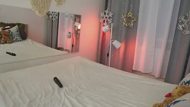 FiaMoor online show from December 22, 6:49 am