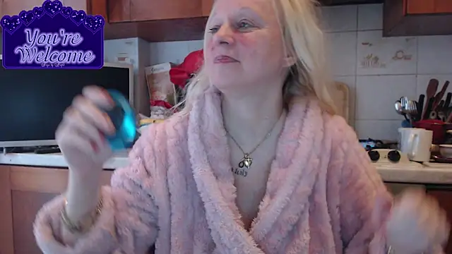 martachatte online show from March 2, 7:15 am