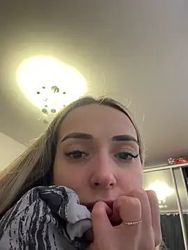 alicebedroom online show from February 13, 3:13 pm