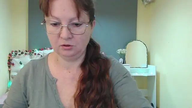 VanessaHotts online show from March 14, 6:14 am