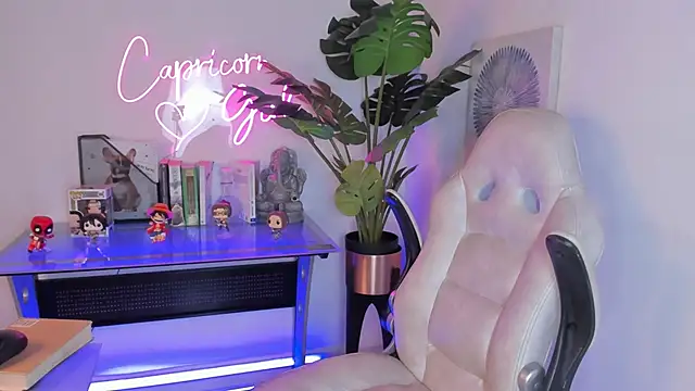 Korina Saenz01 online show from November 18, 8:10 pm