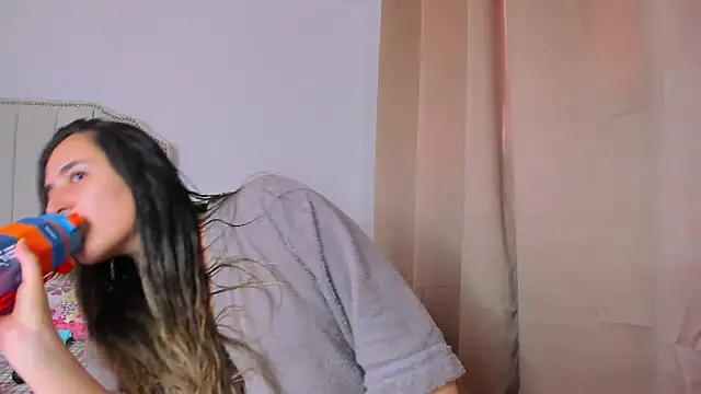 Hanna86 online show from November 27, 8:23 pm