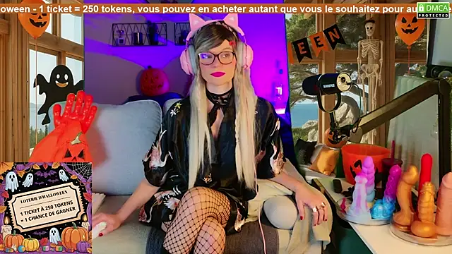 Kittychatte online show from October 26, 10:33 am