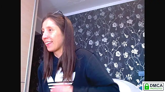 Sophi Cute online show from April 7, 12:18 pm