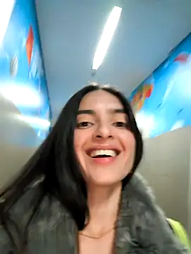 Sam Sara online show from December 18, 3:11 am