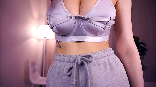 SofyBruno online show from October 10, 6:51 am