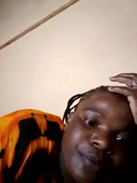 pretty-donna online show from February 14, 11:45 am