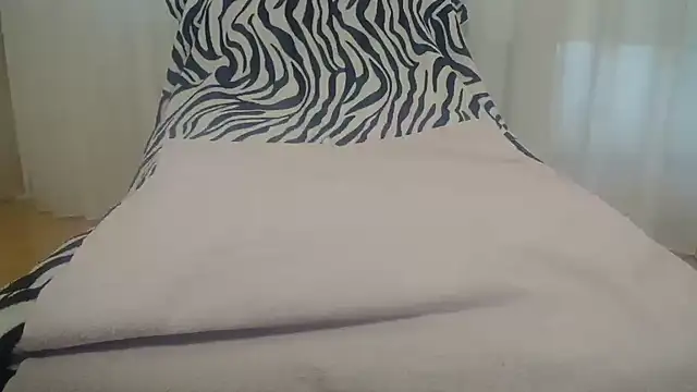 Web Lady online show from February 13, 8:16 am