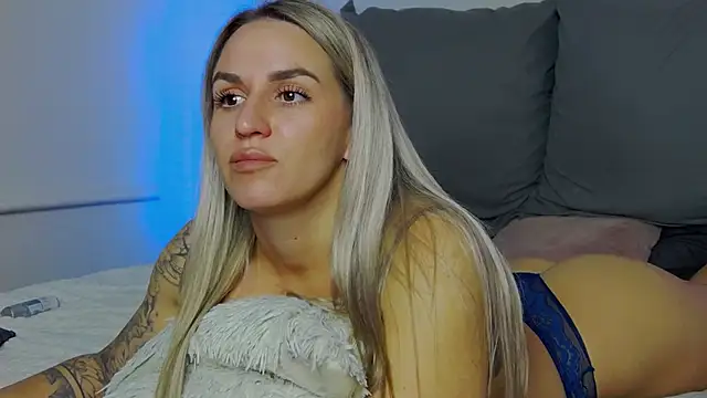 SofiJames online show from November 5, 6:40 am