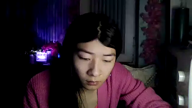 CarlyJoy online show from February 12, 4:30 pm