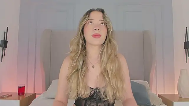chloe d online show from May 29, 1:20 pm