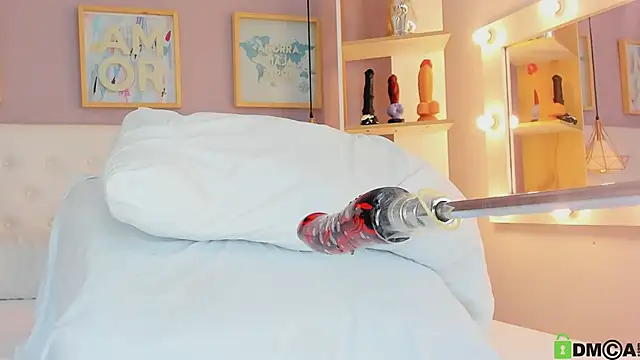 julyanna  online show from November 24, 8:44 pm