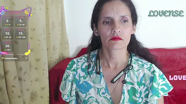 Snapshot of catalina_duran1 chatting on October 12, 7:33 am catalina duran1 online show from October 12, 7:33 am