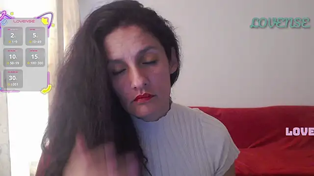 Snapshot of catalina_duran1 chatting on October 1, 6:35 pm catalina duran1 online show from October 1, 6:35 pm