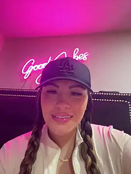 sexyyykloee online show from May 12, 4:21 am