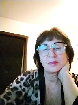 Snapshot of AlbinaXPretty chatting on October 21, 5:39 pm AlbinaXPretty online show from October 21, 5:39 pm