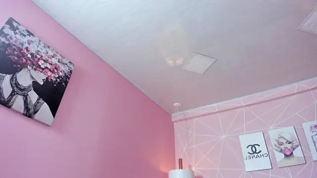 dolly zoe online show from November 25, 5:31 am