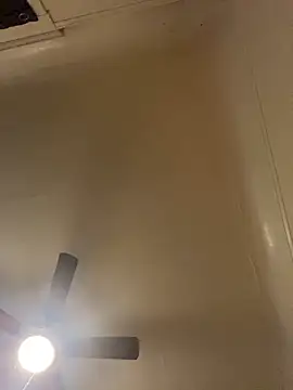 xocrybaby online show from November 30, 10:25 pm