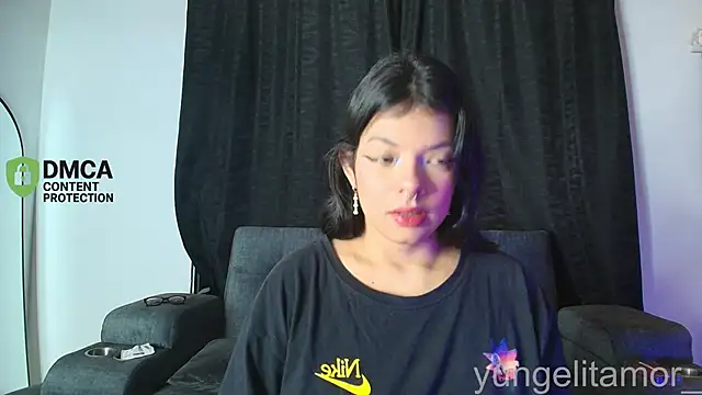 yungelitamor  online show from November 23, 5:32 am