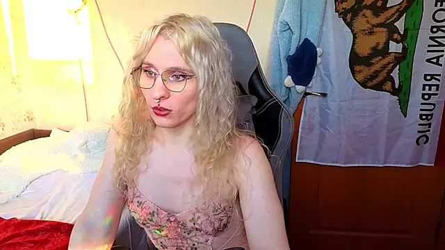 Lori Myaf online show from March 24, 3:17 pm