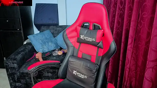 charlotee lovee69 online show from February 21, 12:33 am