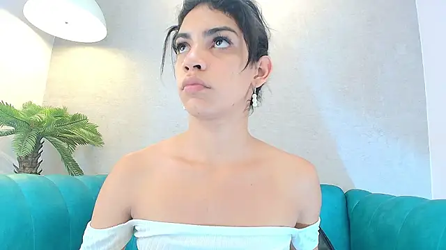 Alahia Rodriguez online show from February 20, 7:37 pm