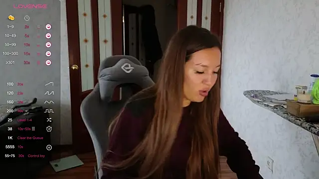 Nelly Fischer online show from December 2, 8:59 am