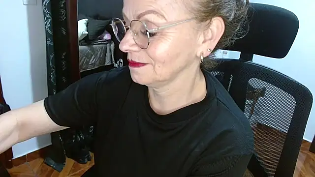 asleycavta online show from November 18, 2:34 am