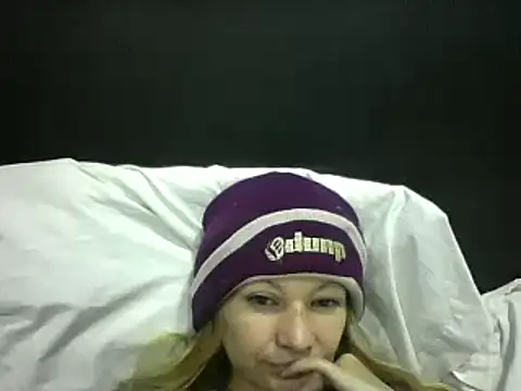 Paulita x3 online show from April 21, 11:17 am