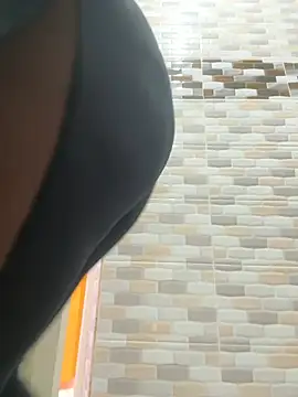 kim monti online show from March 2, 9:31 pm