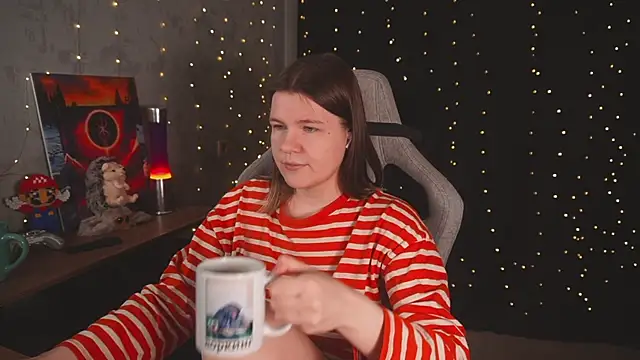 cuteamberlyyy online show from April 16, 12:55 am