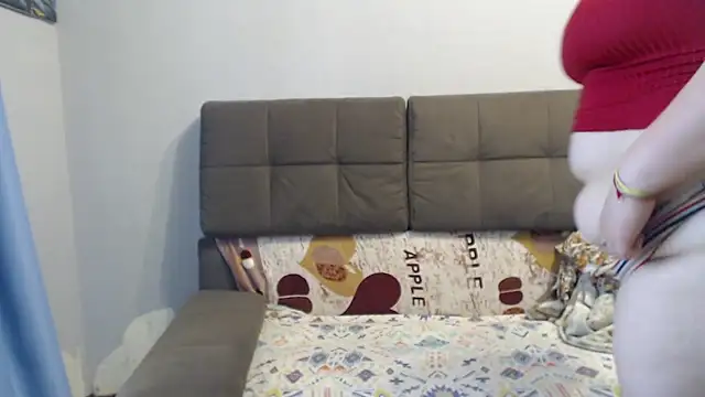 Amelia Kiss  online show from June 11, 1:49 am