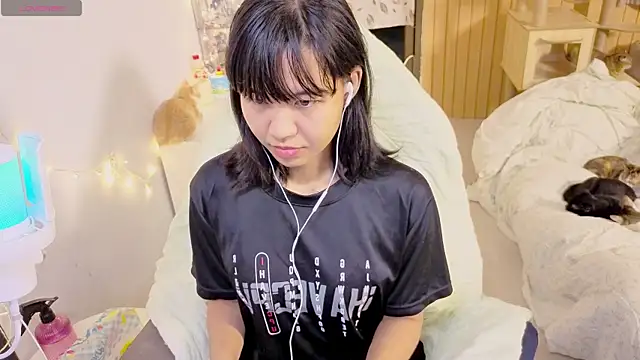 Kana G online show from December 1, 5:26 pm