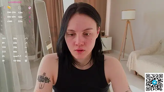 MaryCoopeer online show from March 31, 5:07 am