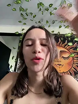 reaLISStic online show from June 2, 9:27 pm