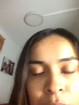 JuanaSimons online show from April 12, 1:30 am