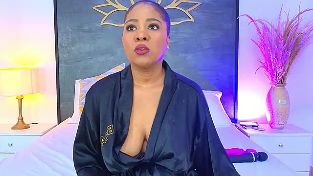 AlisonTravis online show from March 31, 6:30 pm