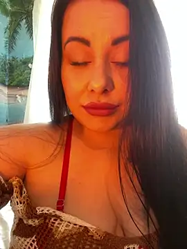 DaisyStreet online show from March 27, 8:48 am