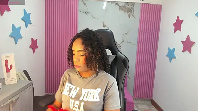 lia 16 online show from November 4, 11:04 am