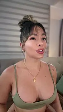 Alison Diaz17 online show from April 13, 9:48 pm