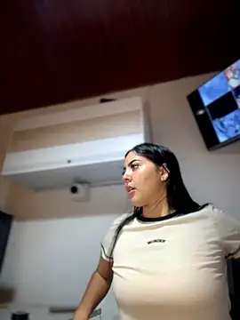 Sofia Collins- online show from April 17, 11:51 pm