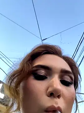 QuitieLia online show from November 6, 2:12 pm