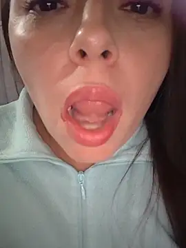 seherlatin online show from January 31, 11:03 pm